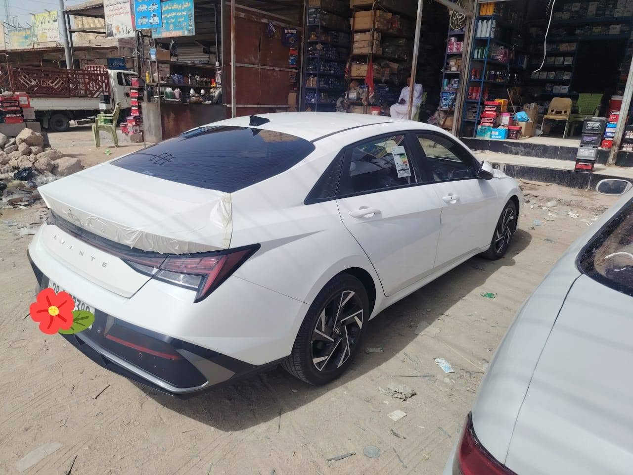 سلام عليكم هونداي افانتي وارد كوري مديل 2024 سياره مكفوله من الضربه محرك وكير وحداديه وتبريد قطعتين تبريد بلكشانات بصمه صندوك ذكي تحكم سترين جهتين شاشه كامره دواره حساسات خلفيه سياره حلوه جاهزه من كلشي مابيه اينقص الستفسار اتصل على رقم 📱 *********** او *********** مكان البصره الهارثه قرب سيد سامي البصرة, العراق
