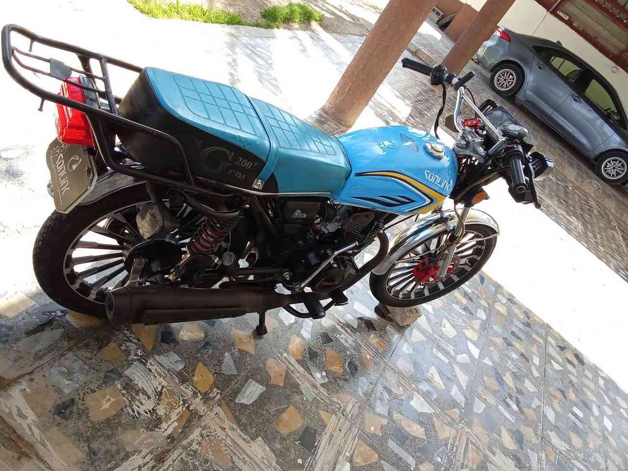 دراجه سيفان مديل 24شكل 25 كفاله عامه 
بيه نواقص بسيطه صفاحيات واشاره خلفيه فقط
محرك مكفول ضاغطه وزنجيل شراي تعال خاص مكان ديالى كنعان


**إذا كنت صاحب هذا الإعلان وتريد حذفه لأي سبب، رجاءا أرسل رسالة إلى الدعم الفني**