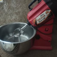 مكينة • عجانة • للبيع