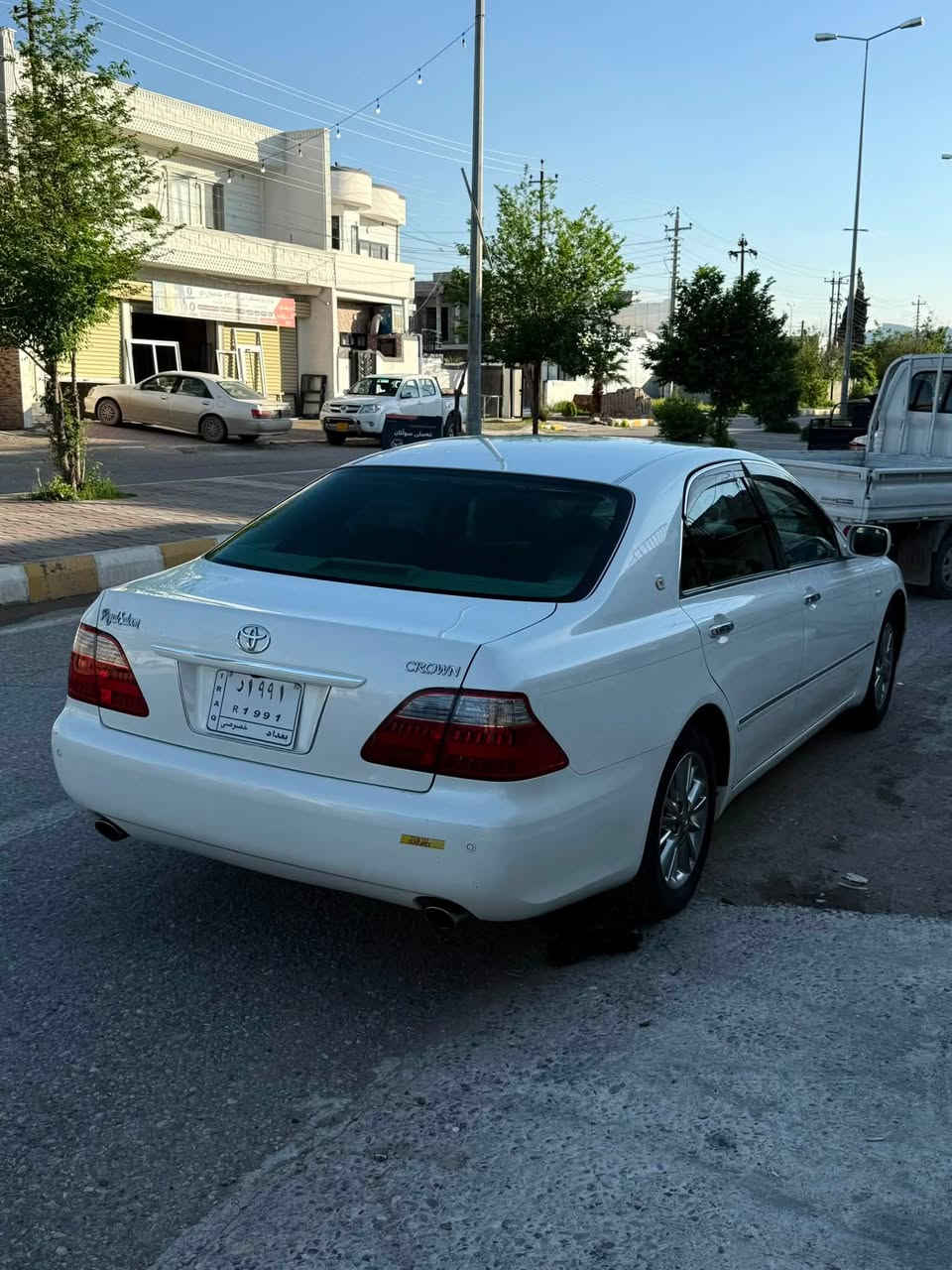 بەردەستە بۆ فرۆشتن
شاهینە ساغ مۆدێل 2007 
بچوک بە گەورە نمونەی جوانیو پاکیە یەک دەستە
کۆدم بۆبکردوە 104هەزاری حەقیقی ڕۆشتوە 
یەک چەمەلەخی بۆیاخە 
ناونیشان هەڵەبجەی تازە 
ژم ***********
