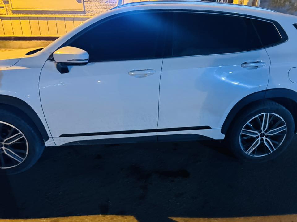 سياره للبيع جديده وحلوه موديل 2025 
مسجله بسمي رقمها أربيل واصوليه 
ماشيه قليل كلش السعر 120 وبيها مجال واي استفسار الاتصال ع صاحب السياره ***********
