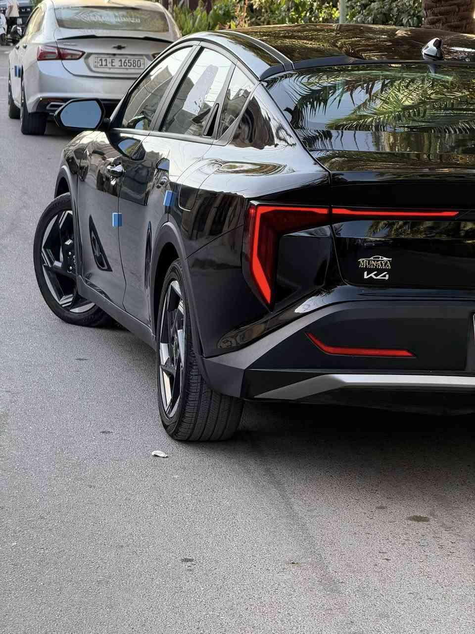 للبيع فقط بدوون مراوس
كي فور 2025 ex نص فول 
رقم بغداد بسمي هزه جديده تحويل مباشر 
#حادث صبغ بنيد فقط ارباك دركه راجع سستم باقي مكفول بدون لا شاصي لا لغد 
محرك 2000 دوش ماشيه 3 زيرو بعدها 
المواصفات 
بصمه / بصمه ابواب/ كشنات كنتاره/ شاشه دجتال متصله / شاشه كار بلي / تبريد بشاشه/ شاحن وايرليس/ كيجات اكترونيه/ جنطه ذكيه / نقطه عمياء / تحديد مسار / سياقه ذاتيه / رادات امامي و خلفي / اوتو هولد / ويل 17 كروم /لايت 3 عدسات / تشغيل عن بعد 
الاستفسار 
*********** 
مكاني بغداد الدوره
