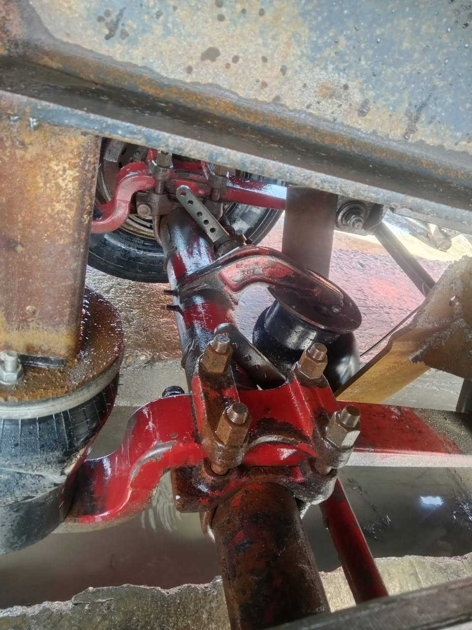 ***********
السلام عليكم دنكير حرفش لبيع
هوه وتايراته كامل
