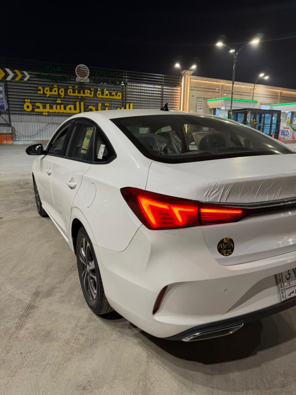 سلام عليكم 
سياره شانجان موديل 2022
خليجي ماشيه 100
فول مواصفات 
فتحه بصمه كشنات جلد
شاشه كأمره تحكم ستيرن 
مكفوله كفاله عامه 
كير ومحرك كفاله صدر أمامي وخلفي جديد 
رقم بغداد 
مكان السيارة بغداد البلديات 
 رقم ***********
