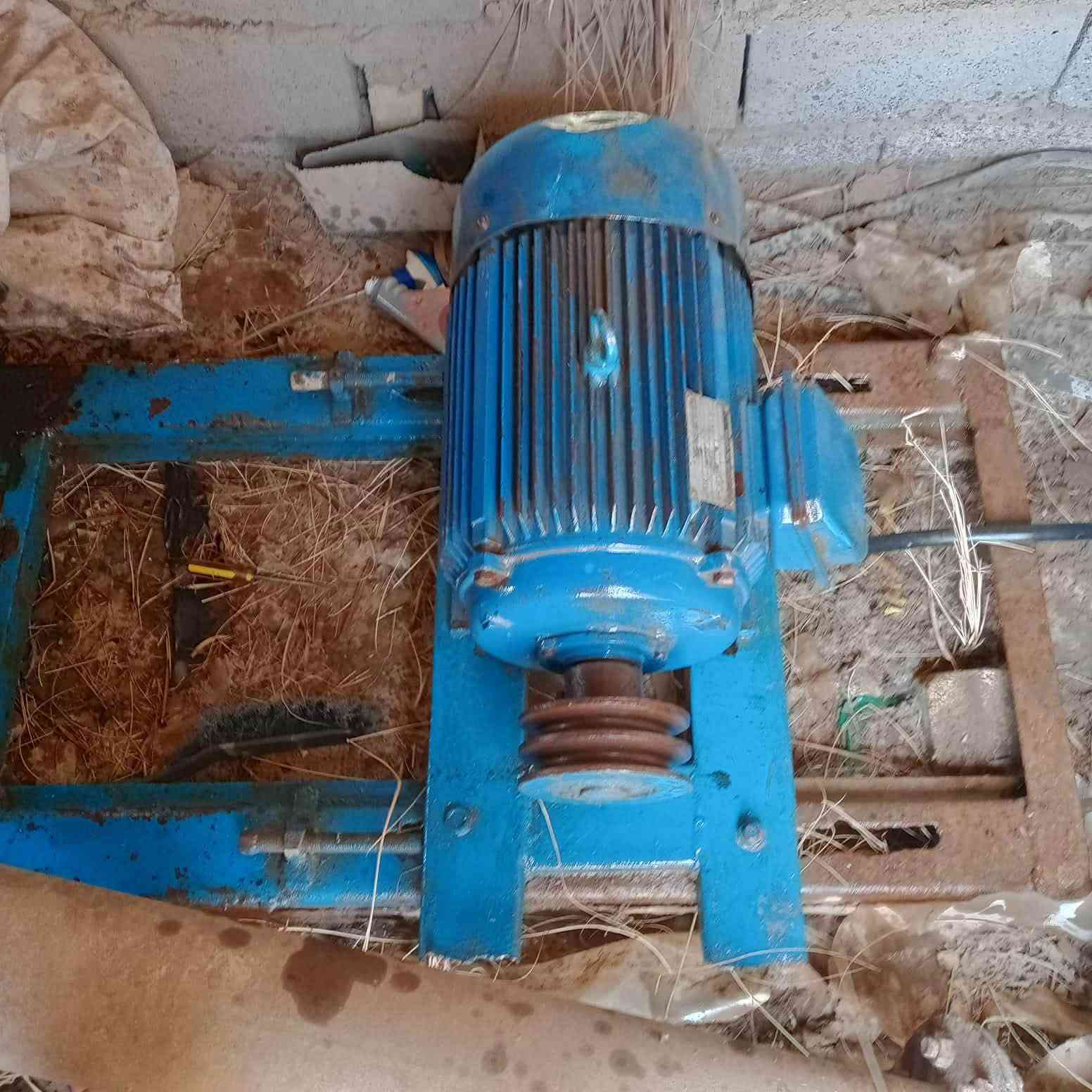 ماطور 20 حصان كهربائي للبيع خنزيره 6ب6 واسط قضاء الحي ناحية البشائر
للاستفسار ***********
