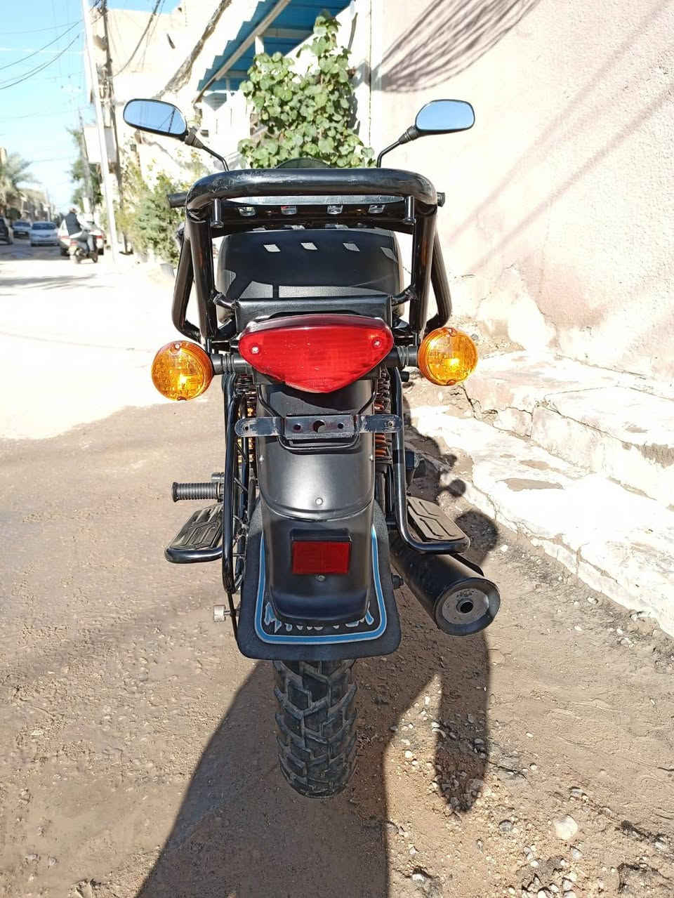 السلام عليكم دراجة جديده للبيع كفاله عامه ٢٠٢٢  الاستفسار تصال ع هاذ رقم *********** سعره 1900 وبيه مجال حك جيه
