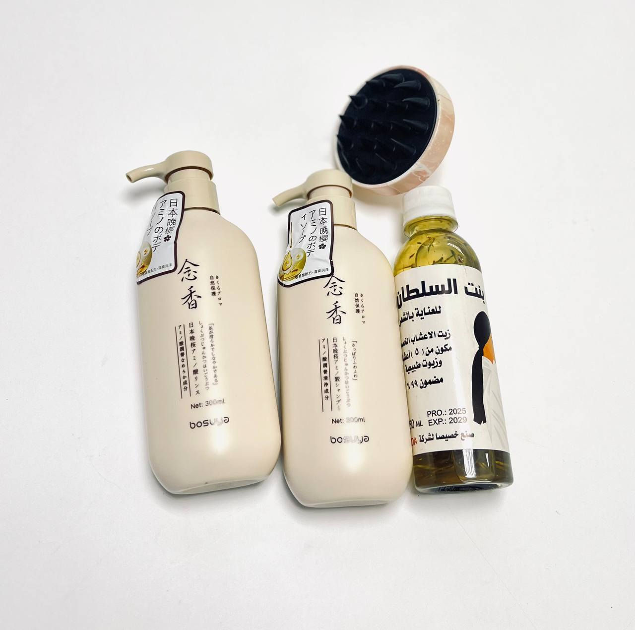 ❤️‍🔥العرض الناررررري الخاص بالشعـر ❤️‍🔥

يتكـون من 3  منتجات + هديـة وتوصيل مجاني 💗🥹
•شامبـو ساكورا الياباني، ينظف الفروة والشعر بعُمق ويصلح الشعر يتكون من مكونات طبيعية ‼️يحتوي شامبو ساكورا على مكونات نباتية آمنة 💯يُجدد الجذور بشكل فعال ويجعل الشعر كثيفاً ولامعاً ، ويُغذي بطريقة عميقة ويوفر الرطوبة كافية لشعركِ🧚‍♂️

•بلسم ساكورا الياباني هو منتج فعال وفريد يُعزز نمو الشعر ويُقلل من تساقطه ✅، تركيبته غنية بالمكونات الطبيعية مستوحات من زهور ساكورا اليابانية،  يساعد البلسم على ترطيب الشعر بعمق ولتحسين نعومتهِ ولمعانه مع رائحة مُنعشة تدوم طويلاً ‼️

• زيت بنت السلطان يوقف تساقط الشعر 💇🏼‍♀️
 يمنع ضهور القشره  مكثف للشعر 💆🏼‍♀️
 معالج لفراغات الشعر يطول الشعر  معالج لداء الثعلبه يسرح الشعر ويمنع التقصف يتكون من : زيوت طبيعيه عشبيه  ومجرب  خلال 10ايام يتوقف التساقط وبعد العشر الأيام يكثف الشعر ويطول ويعالج الفراغات.


**إذا كنت صاحب هذا الإعلان وتريد حذفه لأي سبب، رجاءا أرسل رسالة إلى الدعم الفني**