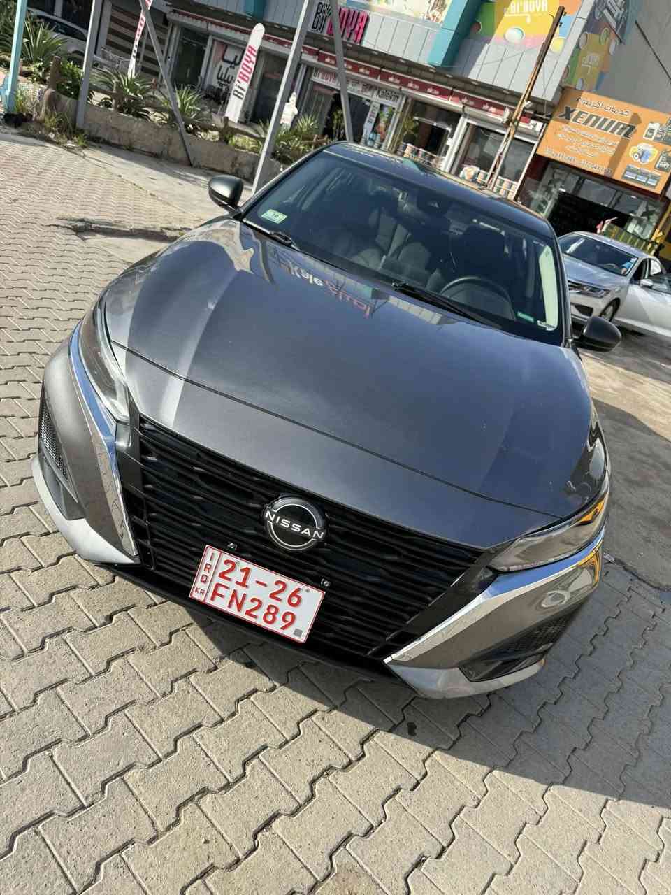 🚘 نيسان ألتيما SV موديل 2024
سعر $166 ومجال قليل

🔹 المحرك: 2.5 لتر (2500cc) – 4 سلندر
🔹 ناقل الحركة: أوتوماتيك
🔹 الممشى: 42 ألف مايل
🔹 مدة الترقيم: 90 يوم
🔹 قابلة للترقيم حسب الرغبة: أربيل – دهوك – السليمانية

✅ المواصفات:

* بصمة أبواب
* بصمة صندوق
* تشغيل بالبصمة
* تشغيل عن بُعد (Remote Start)
* شاشة معلومات وترفيه
* كاميرا خلفية
* مثبت سرعة
* تحكمات على المقود (ستيرن)
* رادار أمامي وجانبي
* نظام مانع الاصطدام
* نظام ECO لتوفير الوقود
* نظام التوقف الذاتي (Auto Start/Stop)
* جنوط صاج مع ويل كاب

🔧 الحالة:

* حادث خلفي (جاملغ خلف + باب خلفي)
* بدون فتح إيرباك
* السيارة بحالة جيدة وجاهزة للفحص

📍للاستفسار يرجى التواصل على الخاص.***********
