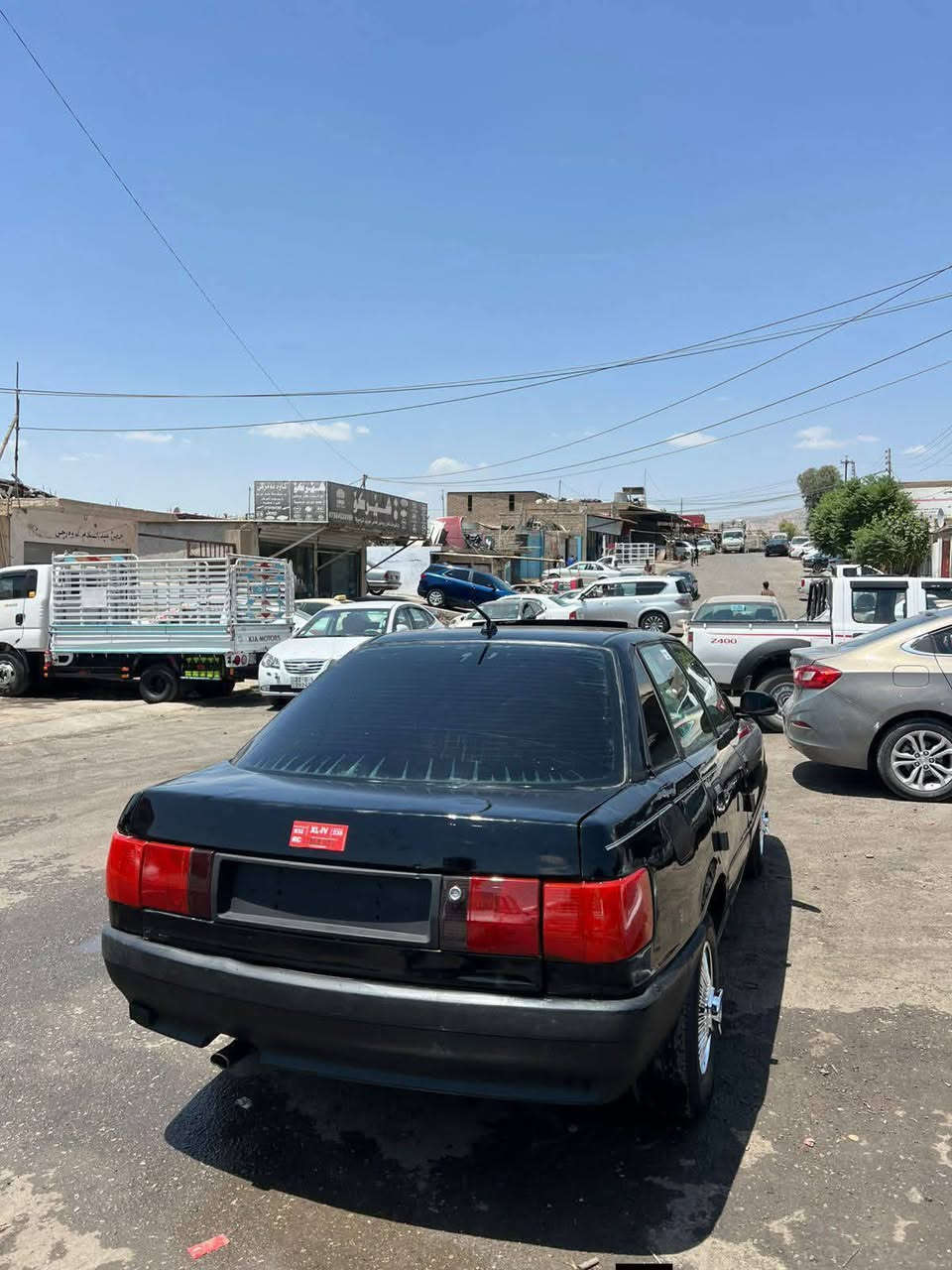 اودي للبيع
موديل 90 /رقم انكليزي بسمي سنويه وهزه جديده مشروع وطني 

تخم تاير جدد  وباتري جديد 
كير ومحرك وكابريتر وراديتر كله جديد 
بيها ضربه جنطه ومعمره
السياره عوزها كهربائيات بس  السعر 28 

الخاص مفتوح +‏ رقمي ‪***********‬‏
