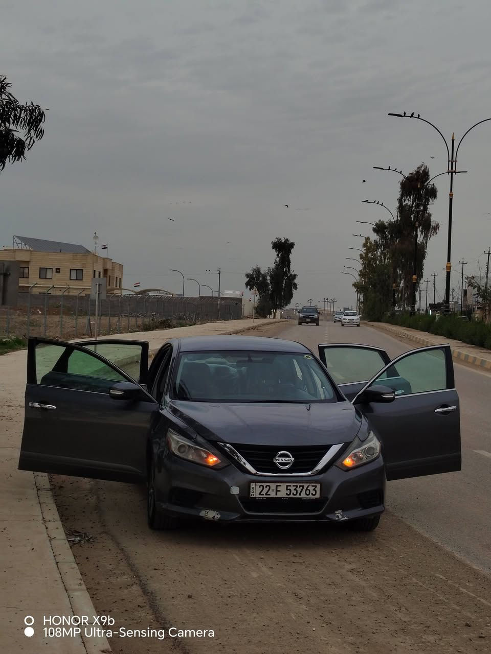 سلام عليكم نيسان التيما 2017 للبيع مواصفات الsتحكمات ستيرن كشن كهرب بصمه أبواب تشغيل عن بعد كامره طخم تايرات جدد تبريد ثلج حادثها قطعتين جاملغ ونص بوند سعر120وبيها مجال للطيبين رقم ***********
