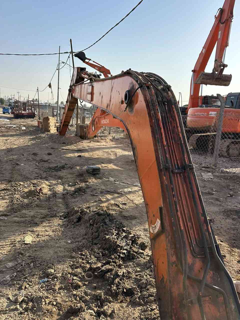 للبيع جب 16متر بلادي يرهم على جميع الحفارات الهيتاشي كامل وجاهز للعمل مانقصه اي شي السعر 60$ ورقه 
العنوان معرض سيد ابراهيم بابل الشوملي 
***********
