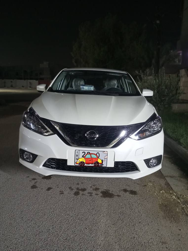 نيسان سلفي موديل 25ماشيه 4الف 
رقم أربيل دولي هزه وسنويه جديده 
السعر 126
المكان بغداد 
***********
