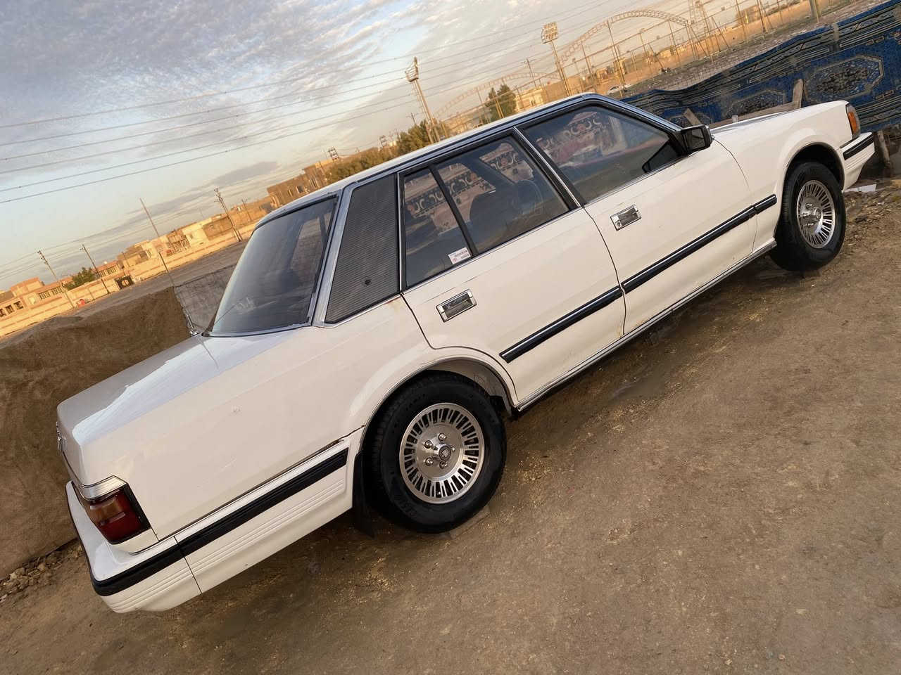 سلام عليكم 

للبيع سوبر 85 محرك بطه ديلكو رقم بغداد بأسمي بدون صبغ رشات فقط داخل احمر مكان السماوه تفاصيل ع رقم ***********
