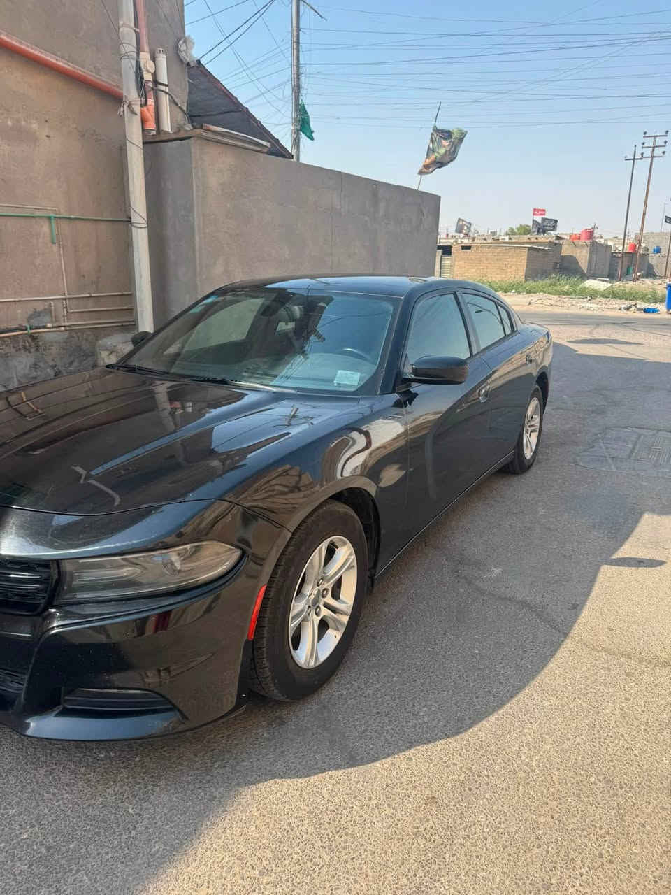 السلام عليكم جارجر ١٥ معلية ١٧ رقم بصرة حرة بسمي ضرر مدكر وبنيد بيها تلحيضات قليلة سيارة جاهز حدادية مكنية كير  السعر ١٥٥ وقابل للتفوض رقم تفوض ***********
