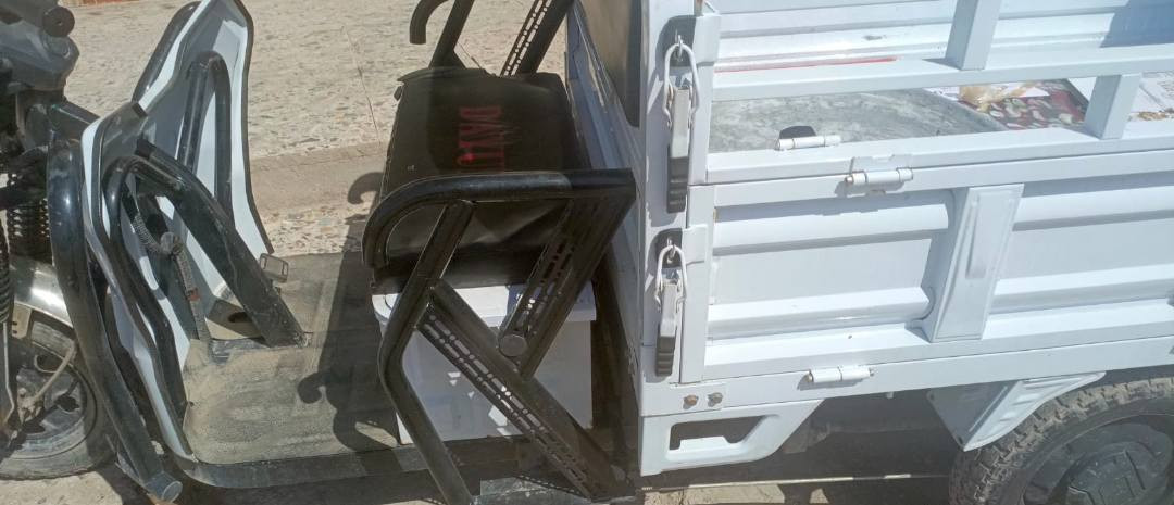 ‏سلام عليكم
‏متاح دراجه شحن ستوته
‏==========================================
‏مواصفات..... 

‏لايت عالي ناصي
‏
‏دبل اشاره 
‏بريكات هادروليك
‏دبلان غاز طسه ناعمه
5 بطاريات 
جديه صار 5 اشهر 
وصل موجود 
‏
‏تمشيك 70/75 كيلو بشحنه وحده
‏سعره 1650 
‏ 3 نمر
‏نظام R 
‏نظام P  
‏
‏عنوان بغداد شعب قرب محكمه شعب 
‏الاستفسار,***********
