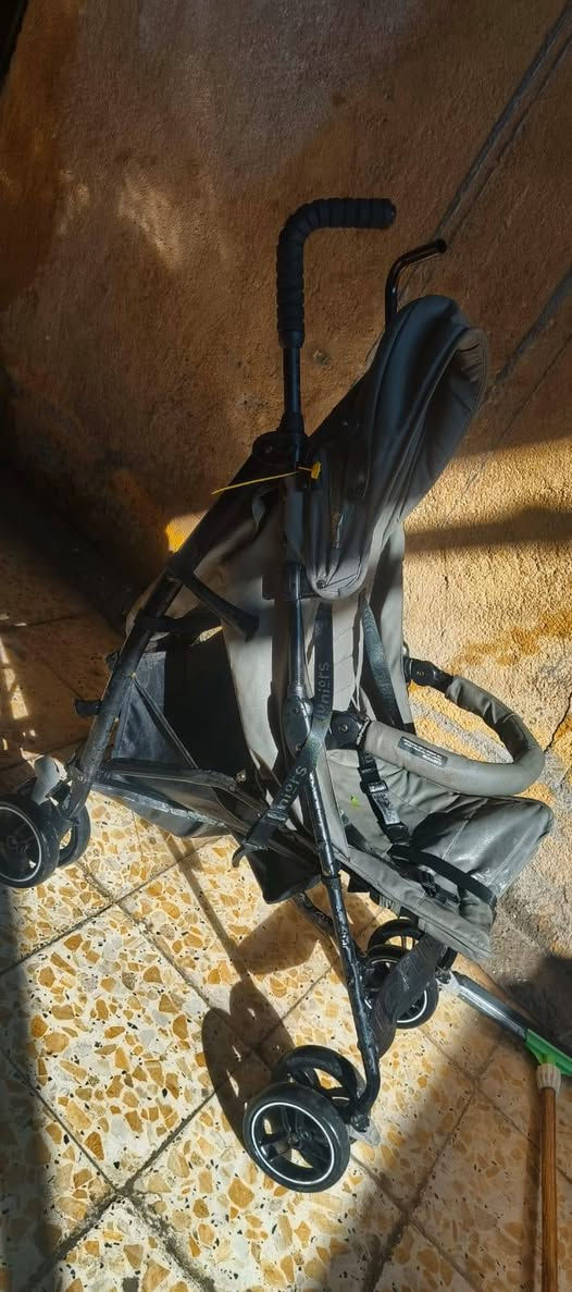 السلام عليكم غراض طفل للبيع عربانة باله اصلية طبكة صغيرة وكرسي هزاز جديد ما مستخدم هواي وكرسي هزاز يدوي هم نضيف كلش بغداد الشعلة


**إذا كنت صاحب هذا الإعلان وتريد حذفه لأي سبب، رجاءا أرسل رسالة إلى الدعم الفني**