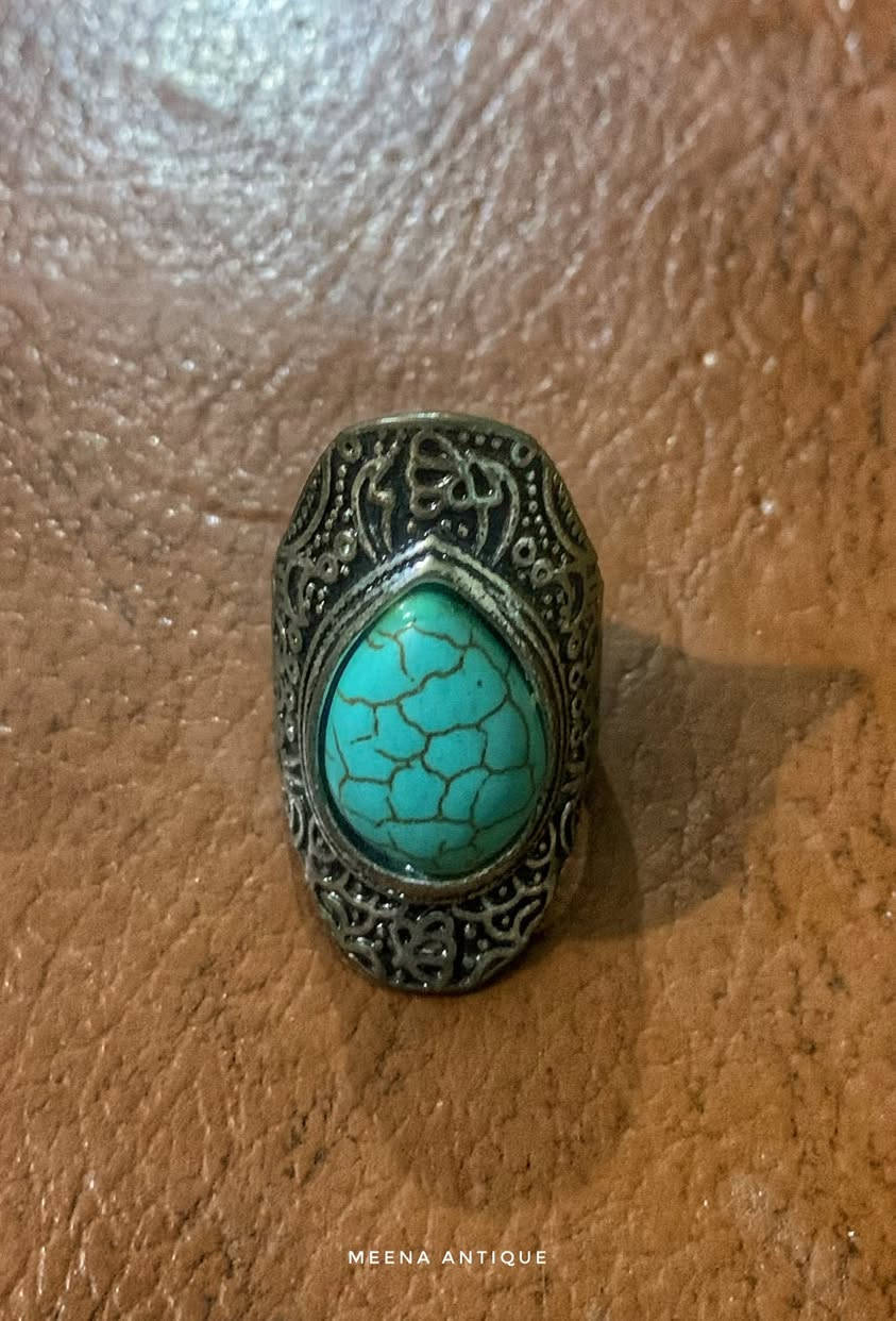 السلام عليكم
خاتم
و اساور 
و قلادة
قطع انتيكة فضية والاحجار ايضا و قديمة جدا من البازار الكبير في مدينة تبريز الايرانية موجودة من الستينات
التواصل على الخاص او الواتس اب (( للاسعار ))
الاسعار على الرقم واتس اب
والياخذها شلع انطي سعر زين
***********
مكان / حي الجامعة بغداد
يوجد توصيل فقط بغداد كرخ
