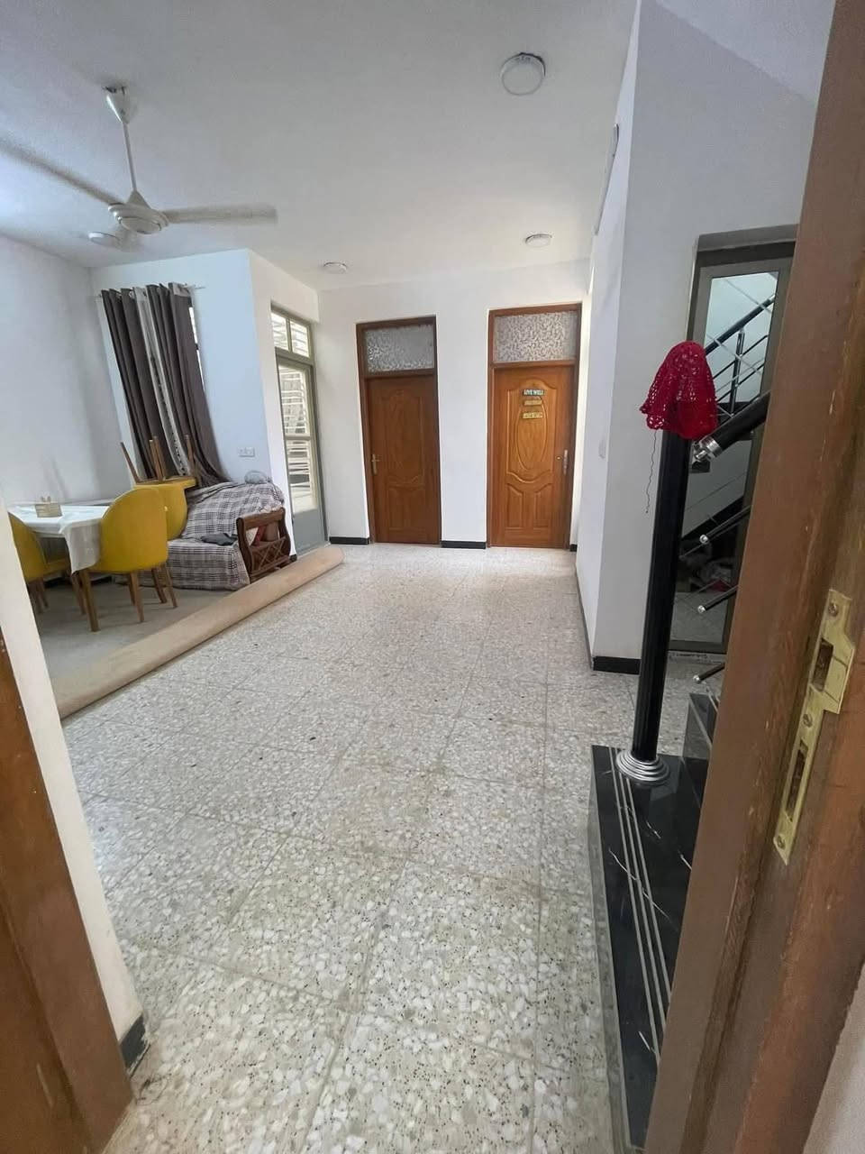 للبيع الدوره حي الطابقين منطقة المعدات
150 متر 
***********
***********
