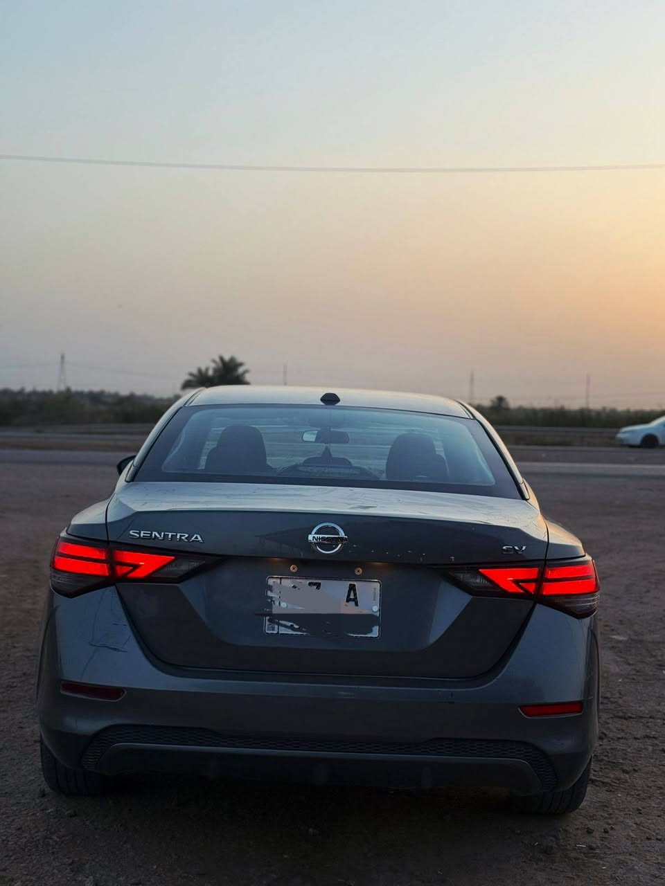 نيسان سنترا2022
رقم مثنى معوقين انطيك وكالة عامة
محرك  2.0L 4 
السيارة بيها جاملغ و دعاميه وشويه من حافة البنيد
المواصفات:
1-بصمه
2-‏تشغيل عن بعد
3-تنته
4-نضام قياده أيكو + سبورت + نورمال 
5-رادارات 360 درجة و مثبت سرعه و تحكم ستيرن
6-نظام ABS ومانع انزلاق وحساس اطارات
7-بك لايت ليد
8-شاشه كبير وكاميرة دوراة
9-شاشه اعطال وسطية وشاشه ديجتال
10-ويل كب رياضي 
11-أوتو بريك 
12- قيادة ذاتية و مقود هزاز عند الخروج عن المسار
للبيع او للمراوس
للأستفسار الاتصال على الرقم ***********
