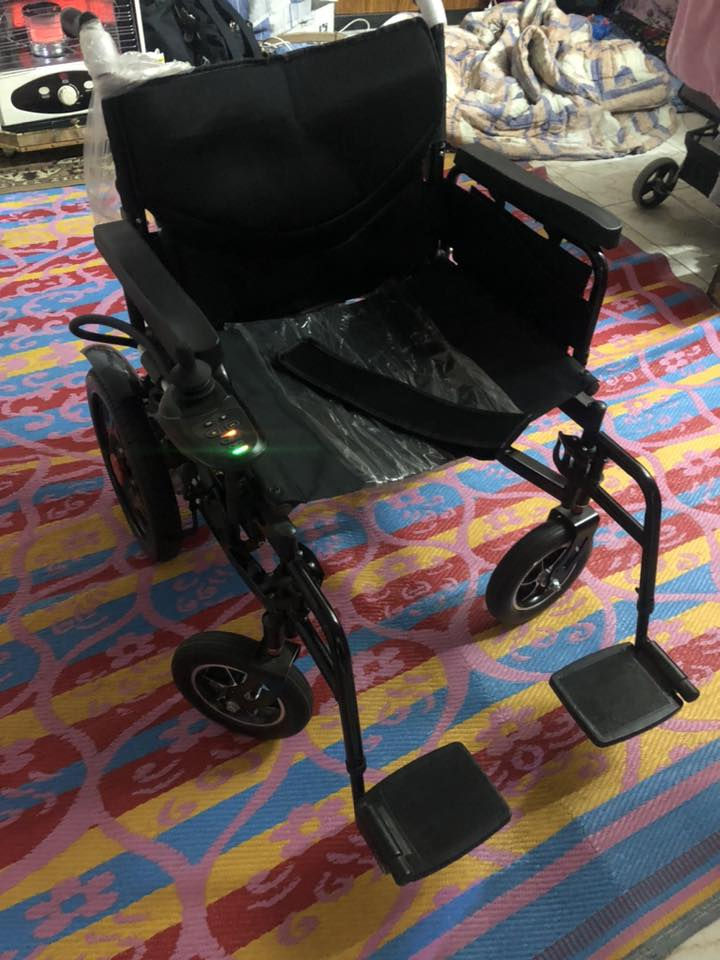 سلام عليكم عربانه شحن جديده ما مستعمله شي قليل جبناها للحجيه وماعرفتلها ماطلعه شارع ابد غراضه كامله باتري جبير  شاحنه كلهن موجودات  رايدها 800 بيها مجال بسيط  اخذته قبل شهر بواحد  مكاني بغداد الدوره شارع ستين ***********
