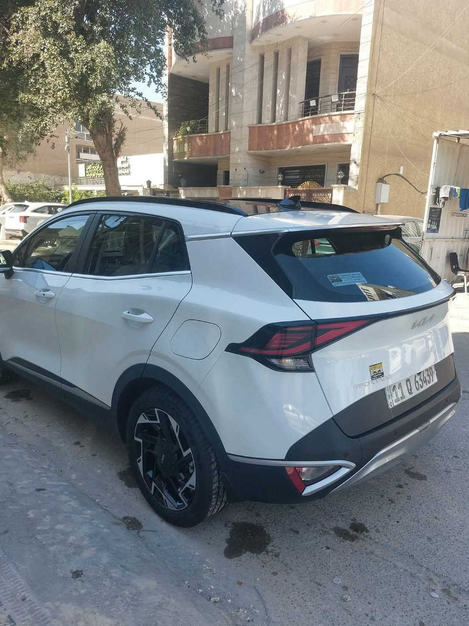 السلام عليكم
سبورتج ٢٥ خليجي رقم بغداد بأسمي
فول مواصفات 

ماشيه10  ونص قابله للزياده 

اعتذر من المراوس بيع فقط 

سعرهه ٢٤٠ بيها مجال بسيط 

مكان السياره  بغداد 

 • فتحة سقف بانوراما 

نقطه عمياء 

 • مقاعد أمامية كهربائية

 • كشنات تدفئة

 • ستيرن تدفئة

 • تحكم ستيرن جهتين

 • حساسات أمامية وخلفية

 • شاشة + كاميرا

•تبريد شاشه لمس

 • لايت LED + بك لايت LE

 • صندوق كهربائي

 • تشغيل عن بعد 

  • بصمة
***********
