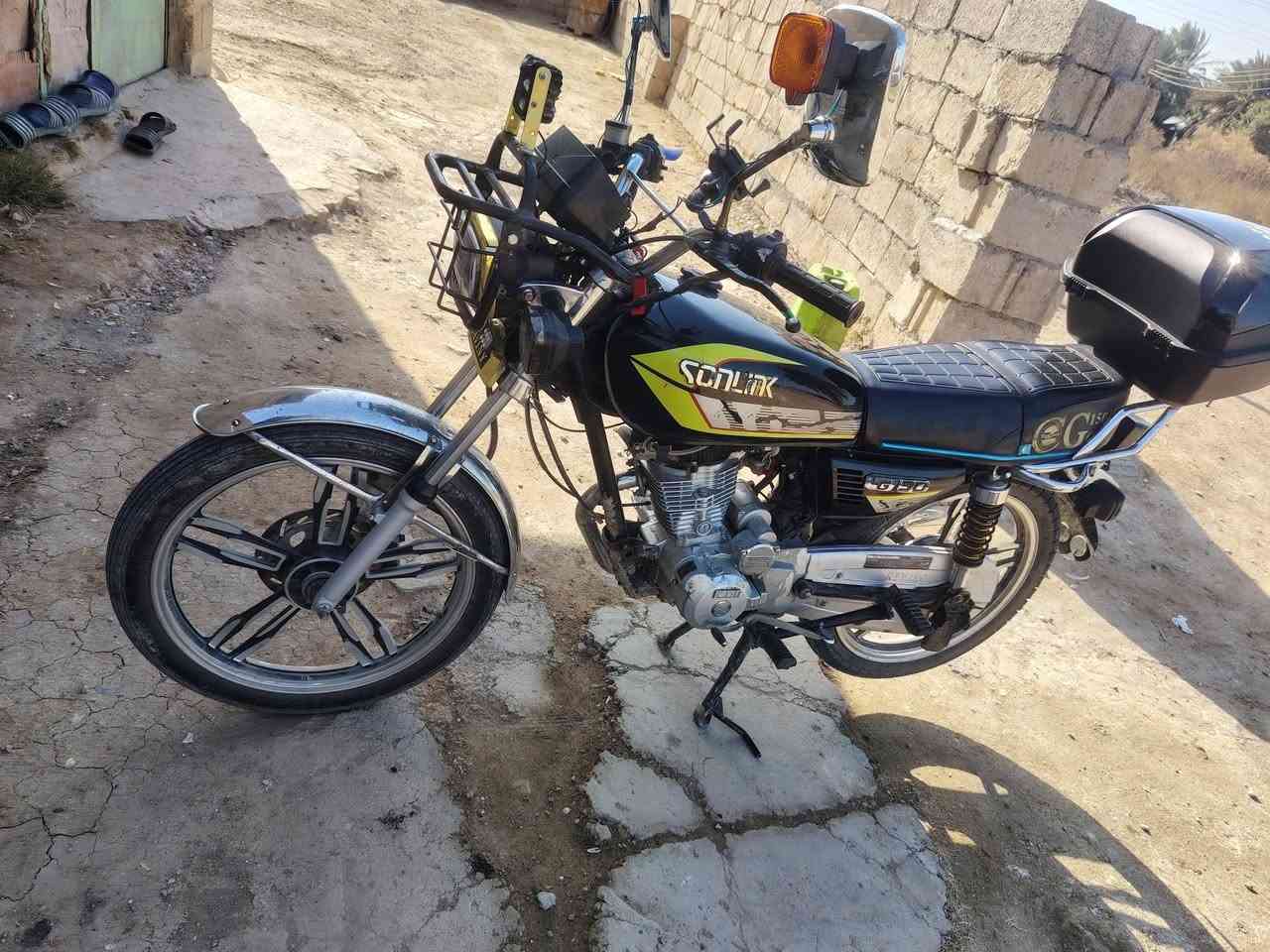 سلام عليكم  
دراجه  للبيع او مراوس 
مكاني ابو غريب 
السعر 675
للتواصل 
***********بس واتساب
