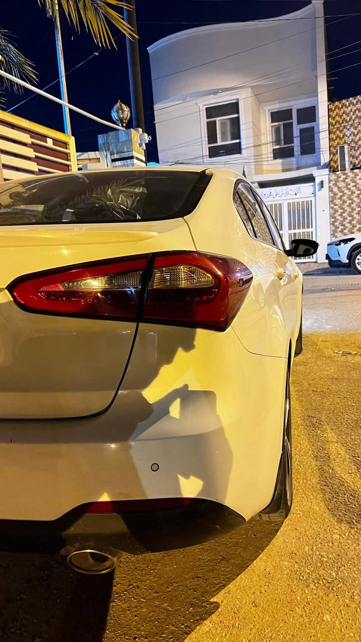 سيراتو ٢٠١٣  خليجي شكل المضلع
رقم اربيل صاقط بسم شركه تريد وكاله تريد مداور

 فول مواصفات 

فتحة

بصمه

كشنات جلد

حساس امامي خلفي

محرك دوش ١٦٠٠ 

تحكم ستيرن

ستيرن ثلاث وضعيات 

سياره كفاله عامه من كلشي 

السعر 120وبيها مجال قليل

للاستفسار الاتصال ***********
