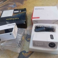 عدد ٢ • إلكترونيات • بدون تفاصيل