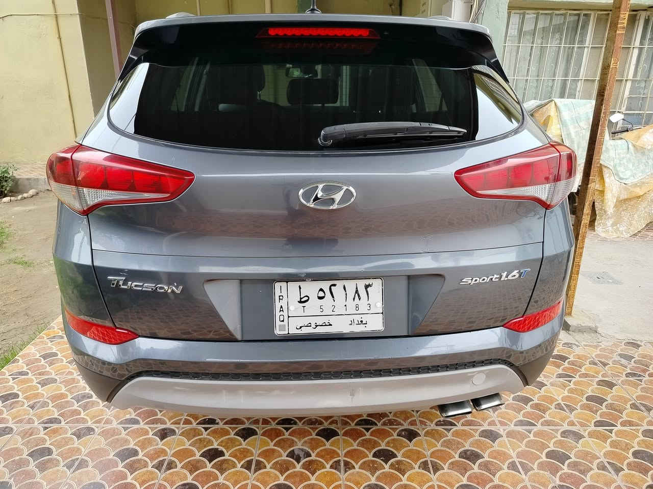 من رخصت الادمن
توسان مراوس 

 ب(سورنتو وارد كلين حسب القناعه من موديل 20----25)
سيارتي:

 
 وارد بدون ايرباك بدون صبغ موديل 17جديده باسمي من امريكا لليوم جنايها استخدام ( شخصي متقاعد) محرك 4سلندر تيربو كلين بدون ايرباك رفم بغداد باسمي تحويل ثاني يوم سياره جديده كلش على البلاد مامفتوح بيها برغي 
ونعومة موديل 25 اوبالخير على اللي ياخذها للاستفسار اكثر 
***********
ممكن ايضا مراوس سورنتو خليجي20---25وحسب قناعة الطرفين
