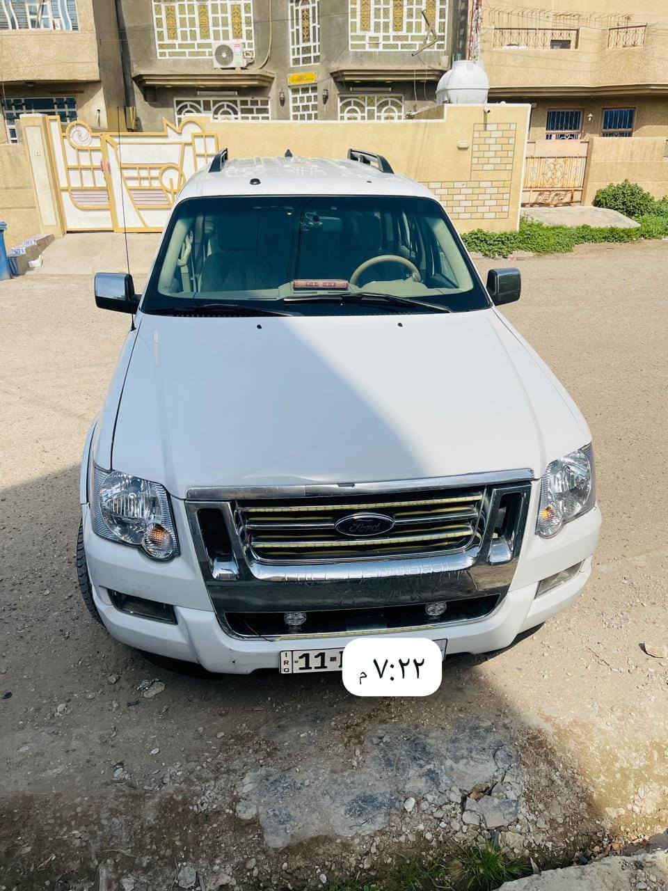 السلام عليكم ورحمة الله وبركاته 
للبيع للبيع 
فورد اكسبلور 2007 خليجي صحراوي 
السيارة جديدة ونظيفة كلش الحمدلله 
وما بيها اي نقص 
المواصفات 
محرك ستة سلندر 4000 
سبعة راكب 
فور ويل 
كشن السائق كهرباء
شاشة لمس وكاميرة دوارة 
حساسات خلفي  
تخم تايرات وباتري وحدادية كله جديد 
كير ومحرك وتبريد ثلج وفور ويل كله لوك وبشرط 
رقم بغداد باسم صديقي تحويل ثاني يوم 
مكاني بغداد الزعفرانية 
السعر 99 وبيها مجال حك الجية 
للاستفسار اتصل وتدلل ***********
