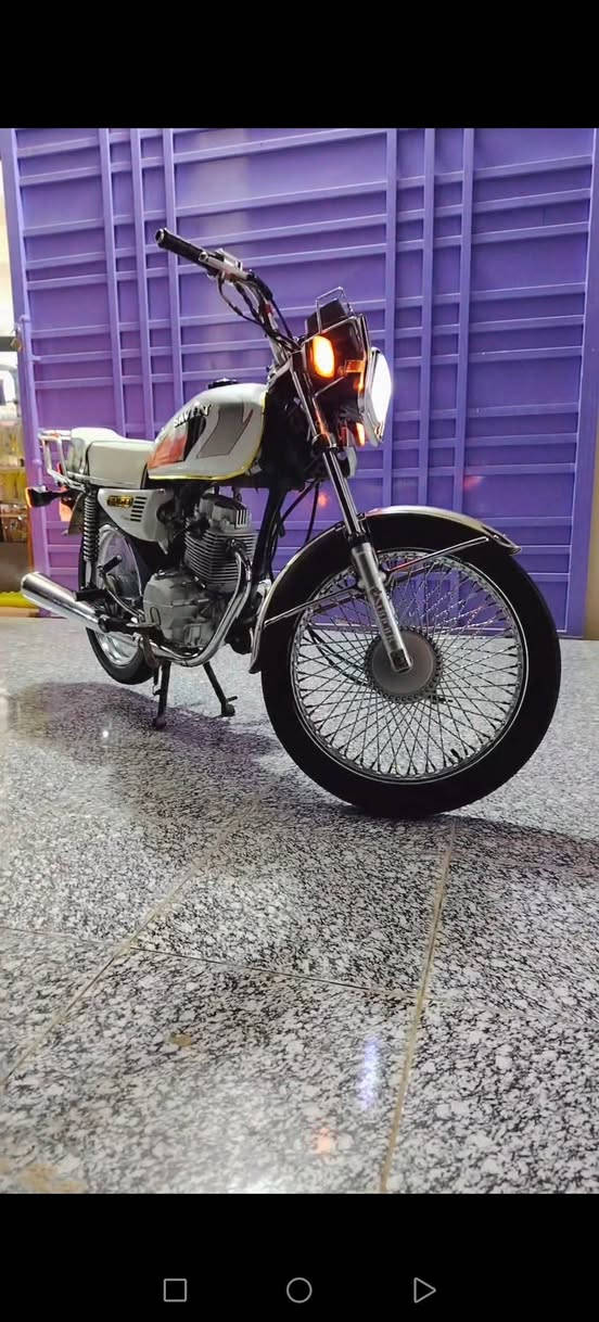 السلام للبيع داجه إيراني موديل 21 خمسه كير دراجه نضافه فول دكره سلف بكل وقت سلف او هندر مكفوله من كلشي محرك شرط سبانه ممدوده عليه  شراي اتصل *********** ديالى قرب سيطره الغالبيه
