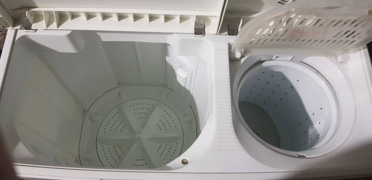 غسالة للبيع اخت الجديدة استعمال قليل جدا السعر ١٥٠ وبي مجال للشراي


**إذا كنت صاحب هذا الإعلان وتريد حذفه لأي سبب، رجاءا أرسل رسالة إلى الدعم الفني**