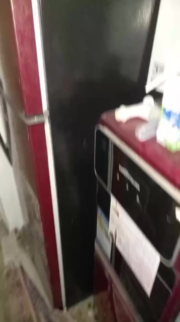 للبيع ثلاجه جديده اللي اللي يحب يتواصل وياي خاص وان شاء الله ما اقصر وياه وانا خادمه مكاني بصره


**إذا كنت صاحب هذا الإعلان وتريد حذفه لأي سبب، رجاءا أرسل رسالة إلى الدعم الفني**