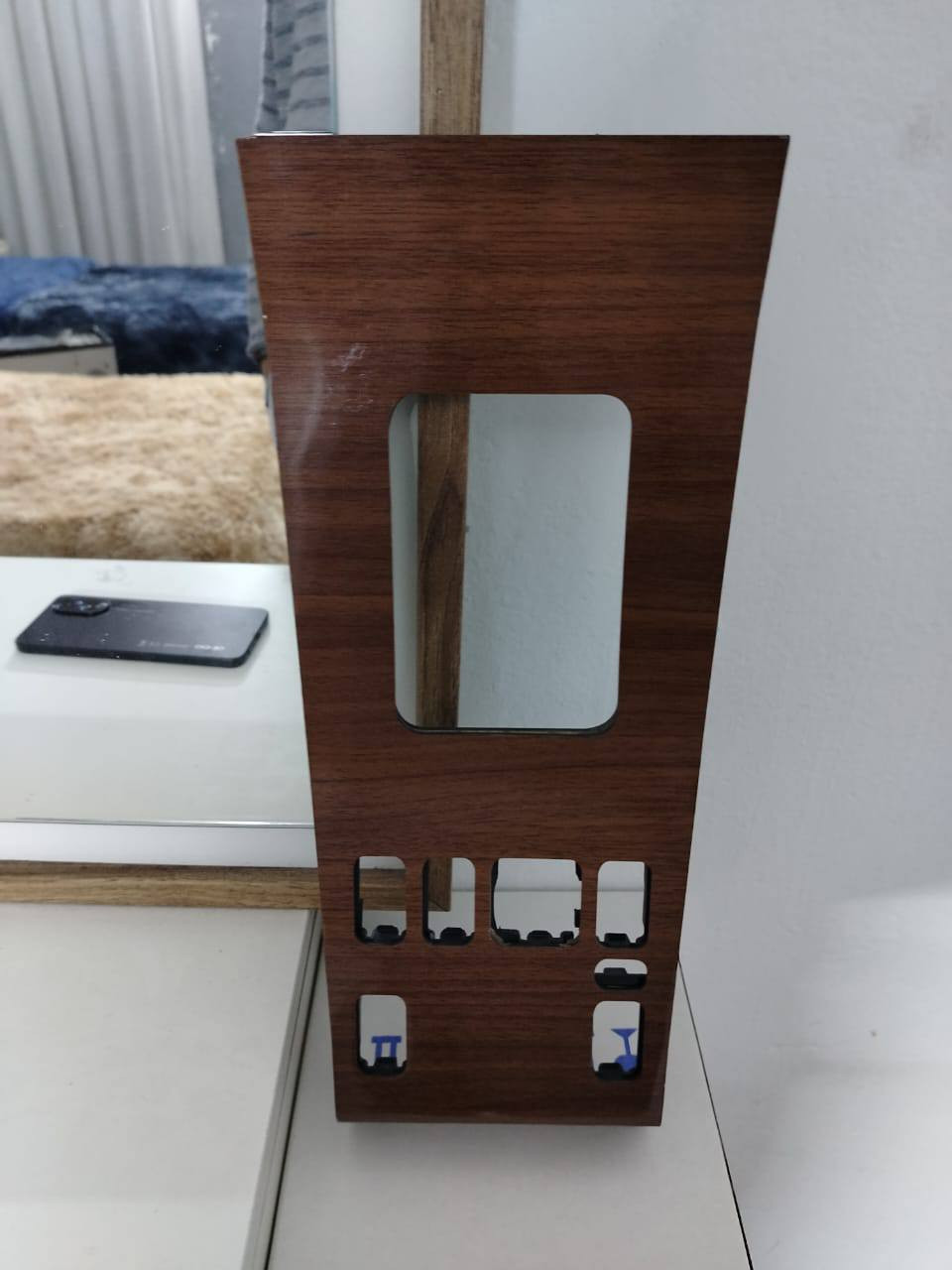 علي الموسوي.   للادوات الاحتياطية
مرسيدس بنز.  جامبو.    دب.    مرور.    190 
كافة الكماليات باسعار منافسة 
العنوان بغداد 
متوفر توصيل كافة محافضات العراق 
 الهاتف ***********
