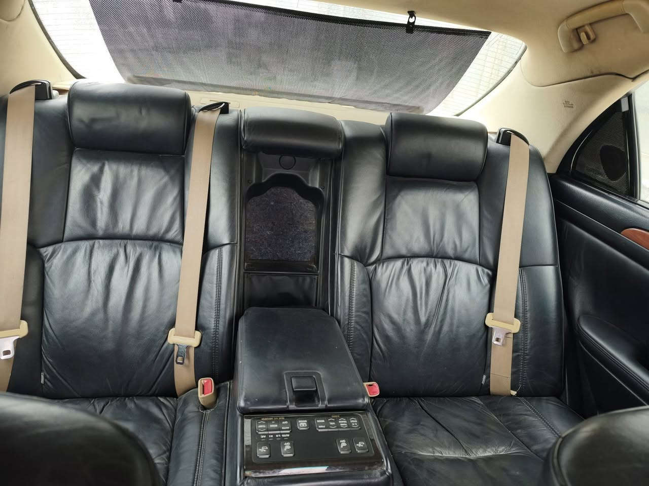 تويوتا ماجستا 2004
بيع او مراوس بسيارة اقل
محرك V8 4300
بدون كصه
4 دكم
حداديته كله امبدله جديده
تحويل او وكاله رقم كركوك
سعره 175
مكاني النجف


**إذا كنت صاحب هذا الإعلان وتريد حذفه لأي سبب، رجاءا أرسل رسالة إلى الدعم الفني**