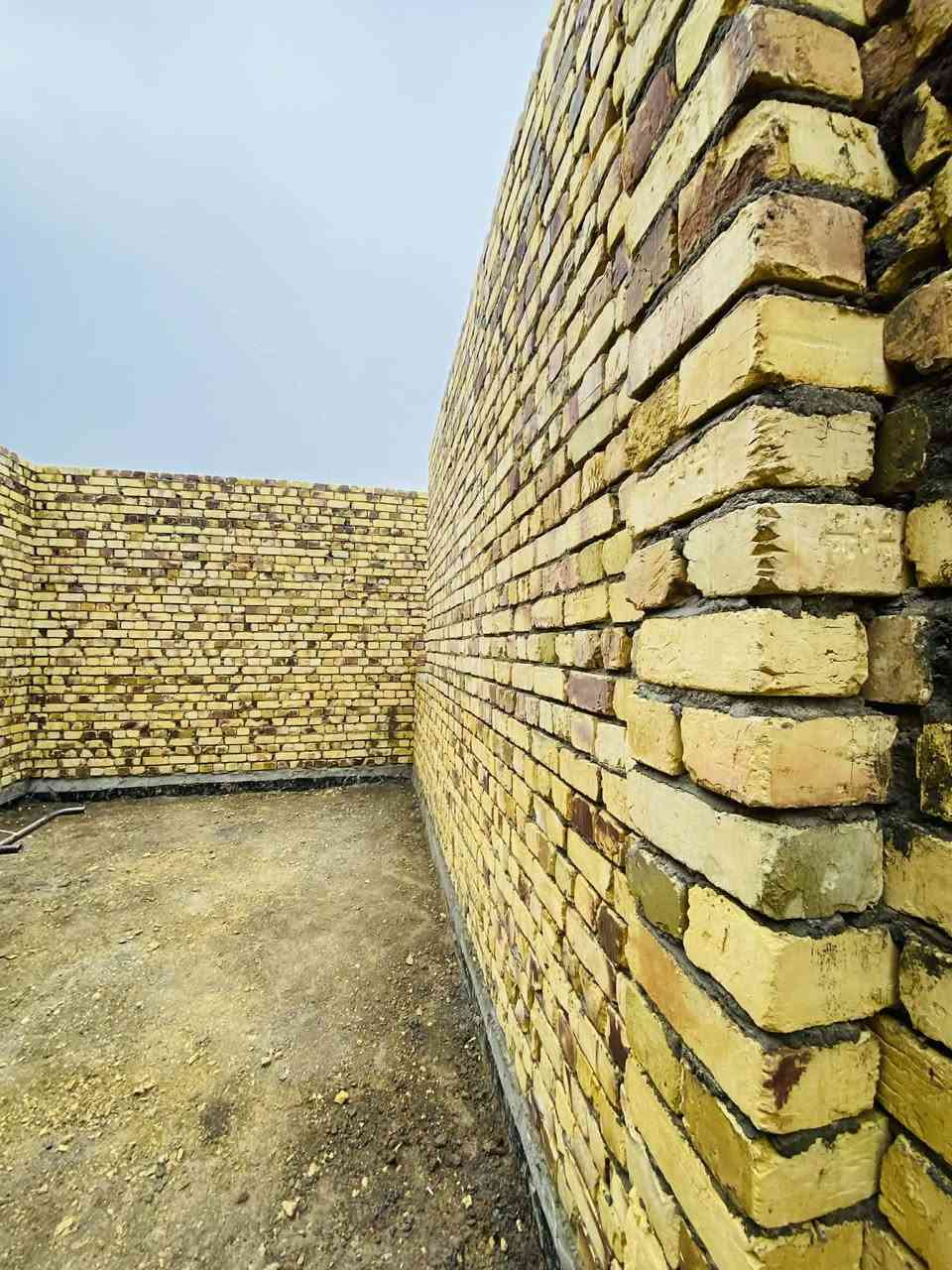 السلام عليكم يتوفر كادر بناء طابوق شغل درجة اولى استلام هندسي ..
مستعدون للعمل في البنايات والمجمعات والمنازل .. للطلب مراسلة الحساب او الاتصال على
***********
