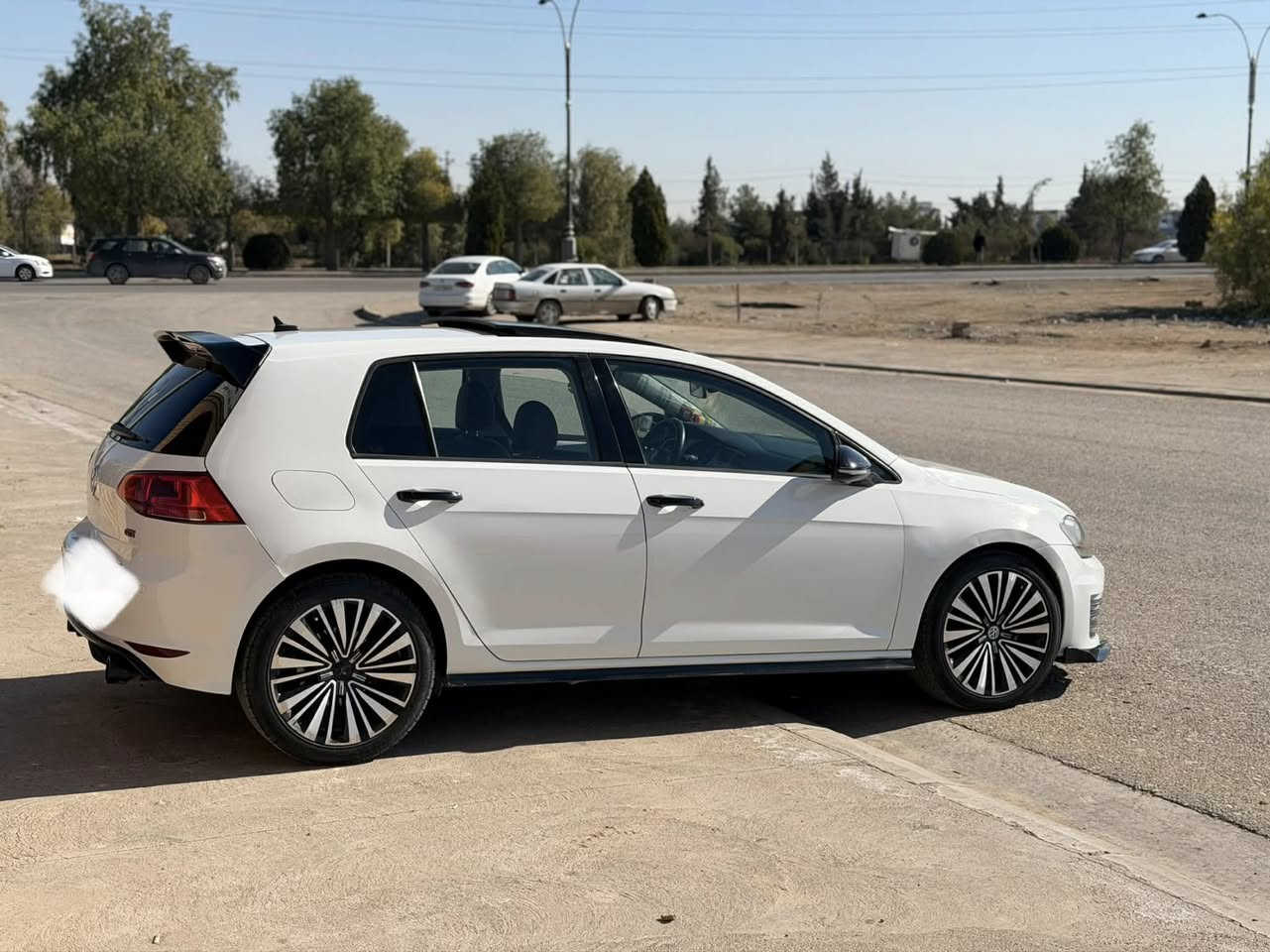 عربى/کوردی
فولکس واغن کولف, 2017
سعر : 125 وةرقة بيها مةجال
ضرر:2 قطعة صبغ بدون ضرر 
سلندر : 4 سلندر
محرک : 18توربو 
واتساب : ***********
.
فولکس واگن گۆلف 
مۆدیل 2017 مواسەفات Tsi
مەکینە 18تۆربۆ فول مواسەفات هەمووی لەسەر دەقی شەریکەیە  
سبوغ 2 پارجەی هەیە بێ لیدان 
 سەنەوەی رەقم هەمووی تازەیە 
نرخ 125 وەرقە و مەجال
واتسئاب :***********
