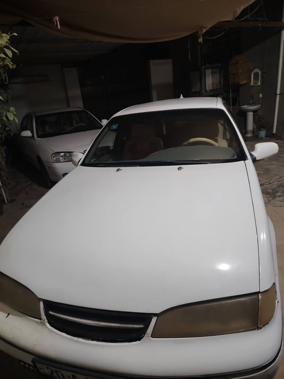 السلام عليكم سياره برنس فراشه للبيع كير محرك كفاله كهربايات كلهن شغالات سياره خير من الله غرفتهة حلوه مثل ما وضح كدامكم بل صور سياره موديل 1996مهزوزه بشهر التاسع رقم نكليزي رقم ديالى بسمي سكن ديالى بعقوبه المفرك معروضه 39وبيهة مجال تواصل على رقم  ***********
