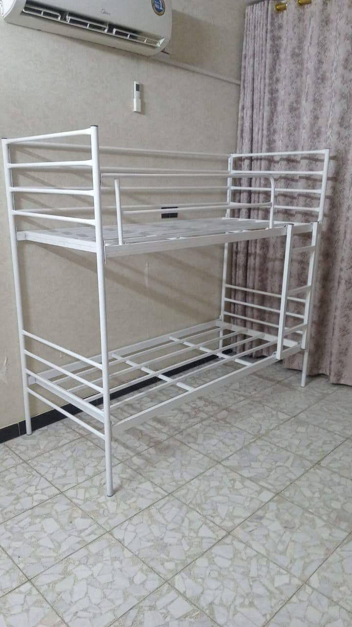 سرير حديد ابيض او اسود
سرير حديد طابقين 

سرير حديد ودوشمة طابقين

قياس 90 في 190 

او اي قياس حسب الطلب 

السعر 195 للحجز ***********
