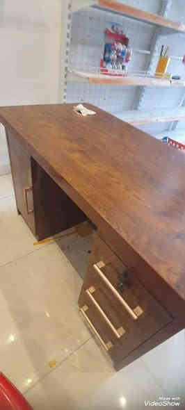 مستعمل قليل جدأ اخو الجديد العارضات والكاشير
اتصال فقط *********** 
مكلف بالنشر فقط
