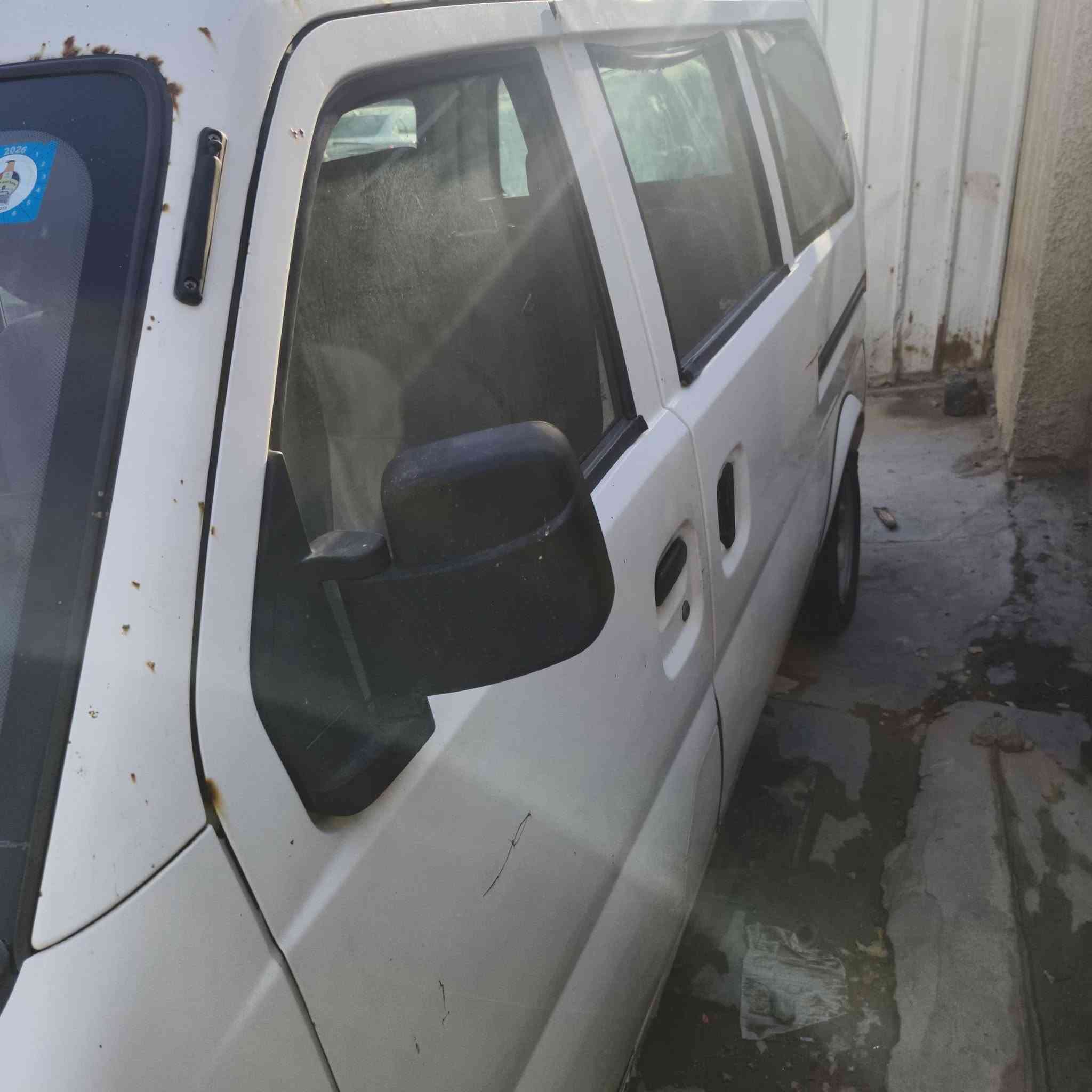 سلام علکیم
كية كنو ٧ راكب موديل ۲۰۱۲
ماشية 34,000 كيلو
سيارة بحاجة إلى تجفيت محرك
 سنوية سيارة بسمي تنتهي با سنة ۲۰۳۱ 
سعر 35 ورقة وبيه مجال 
عنوان بغداد 
رقم ***********
