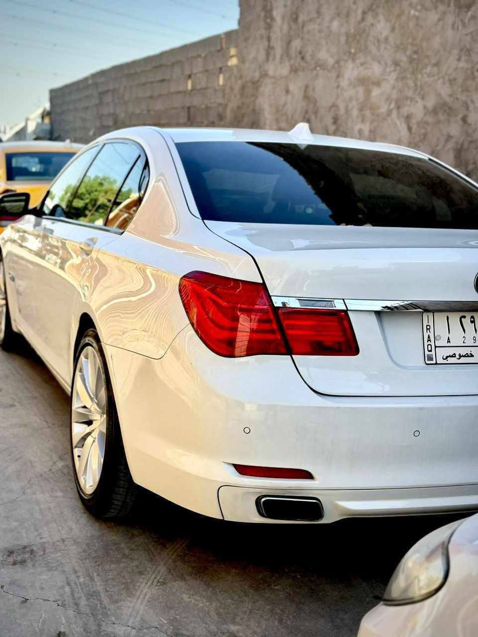 ‏BMW 750li f01 vip
‏رئاسي الباب الطويل فول الفول
‏اللون ابيض مميز 
‏مكينة 8 سلندر تون تيربو twin turbo 
‏تريد وكالة او تحويل سنوية باسمك 
‏موديل 2009
‏ماشية 180 الف كيلو 
‏وارد خليجي مكفولة صبغ وكير ومحرك وصدر 
‏المواصفات :
‏-سلايد روف
‏_ بردات كهرباء
‏- رادار + اوتو هولد + تحديد مسار
‏-زراك لايت 
‏- شاشات عدد 3 بلادي
‏-حساسات
‏-ثلاث كاميرات 
‏-لايتات زنون بلادي 
‏-داخل جلد بس كرسي السائق يرادلة دوشمة
‏-صاج ملكي لون مميز طافي 
‏-سيدي جينجر 
‏-شاشة كبيرة 
‏-تبريد ثلج
‏-مري شفط 
‏-ستيرن كهرباء 
‏-تبريد +هيتر بالكشنات 
‏-خمس بردات كهرباء 
‏-كشنات ميموري ومساج امامي خلفي 
‏- ابواب شفط
‏-جنطة كهرباء شفط 
‏-هاندبريك بصمة 
‏-اربع وضعيات قيادة 
‏-مري شفط 
‏وباقي الموصفات مالتها معروفة
‏السعر 135 ورقة وبيها مجال بسيط للاتصال


**إذا كنت صاحب هذا الإعلان وتريد حذفه لأي سبب، رجاءا أرسل رسالة إلى الدعم الفني**