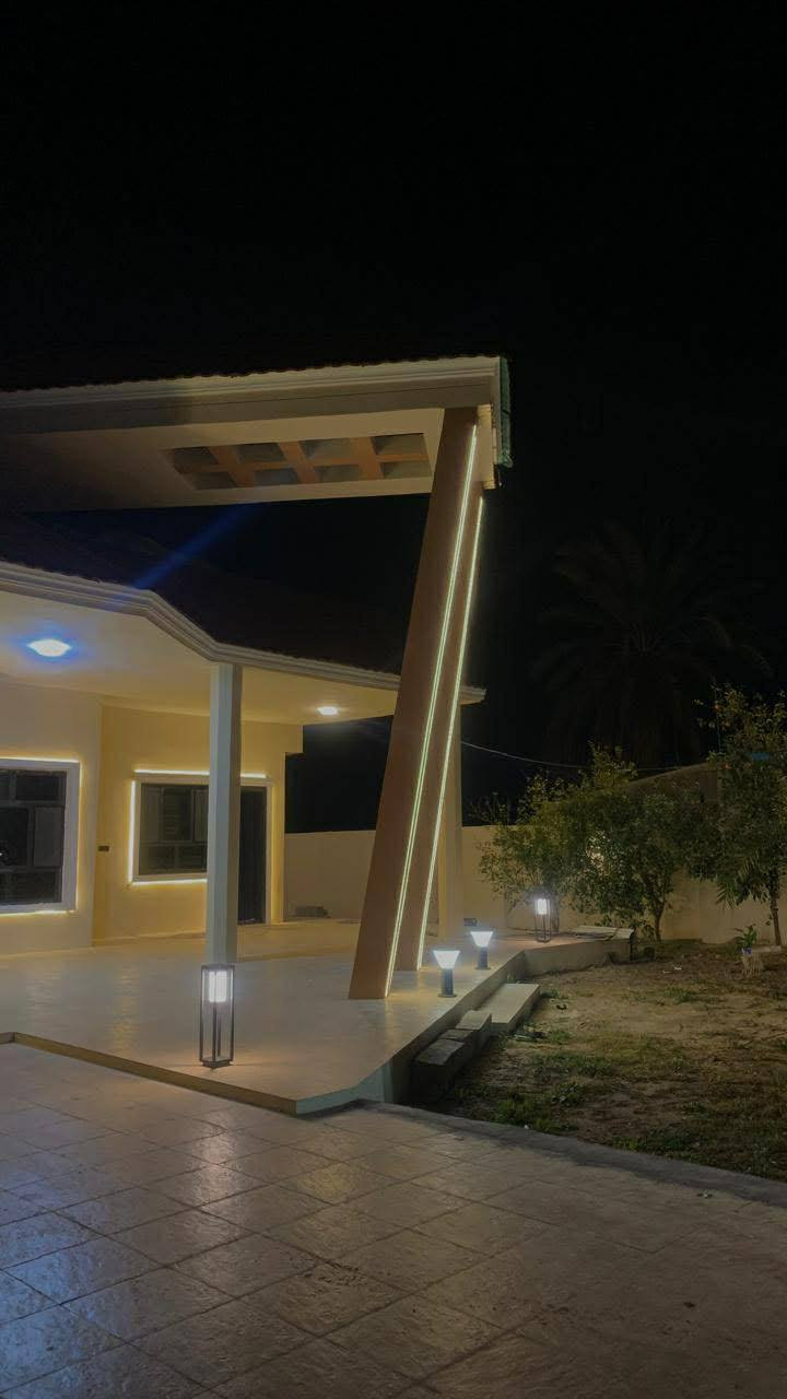 🔥 للبيع بيت فاخر بتصميم حديث 🔥
بيت مميز للبيع بمساحة 600 متر (واقع حال 800 متر)
جنس العقار: طابو ملك صرف
📍 الموقع: بالقرب من معمل المعجون – موقع حيوي ومناسب للسكن والاستثمار
🏡 تفاصيل البيت:
بناء حديث 2026
تصميم هندسي تركي أنيق
3 غرف نوم مريحة
صالة واسعة
صالة استقبال
مطبخ حار + مطبخ بارد
مجموعة صحيات متكاملة
حديقة كبيرة
✨ بيت جاهز للسكن الفوري، يجمع بين الفخامة والراحة
📞 للاستفسار: ***********
