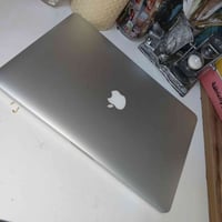 ماك بوك برو 2015 • رام 16 • علق ع التفاحة