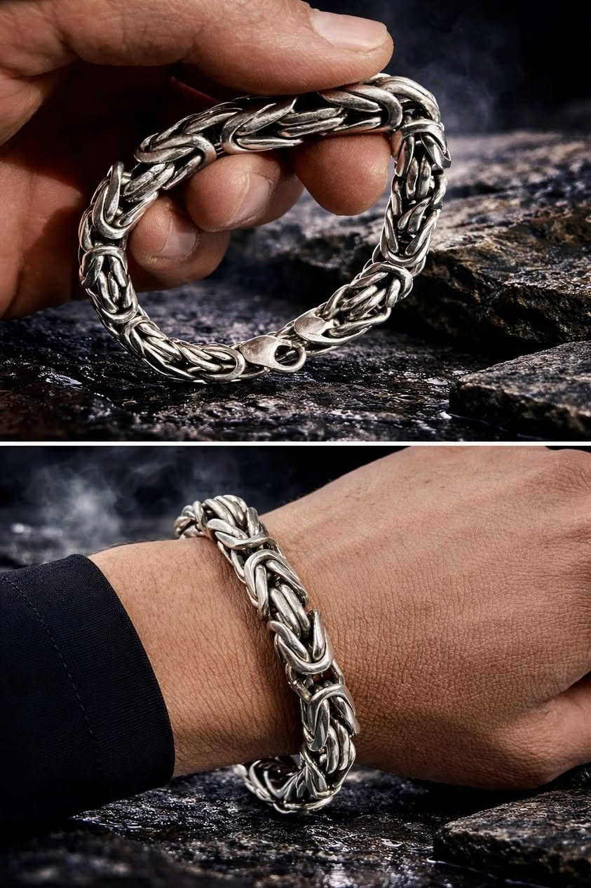 السلام عليكم (مرة خصة الادمن)
سوار فضة ايطالي عيار 925 صياغة فرعوني 
وزن ثقيل قرابة ال 130 غرام 
قطة رهيبة ومميزة 
لهوات الفضة 
سعر الغرام 4,000
العنوان : بغداد حي اور
الهاتف  : ***********
