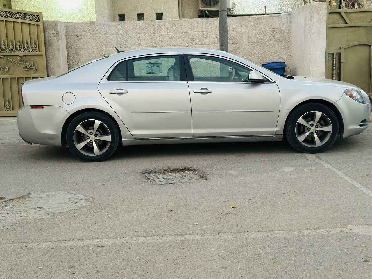 السلام عليكم
ماليبو 2011 رقم شمالي بأسمي تحويل ثاني يوم 
هزه وسنويه جديده رقم جديد سليمانيه
سلندر 4
مكينه 2400 
تحكم ستيرن 
كروز سرعه 
شاشه كار بلي 
داخل اسود 
كشن سايق كهرباء 
كشن مخمل لونين اسود ورصاصي 
مكينه كير مكفول
تبريد ثلاجه  
السياره كلش نظيفه الله شاهد مال بيت بالعافيه عل ياخذها 
عدة صندوق متكامله سبير + جك اني مشتريهن جديدات بعدني ما مستخدمهن + طفايه 
السونار مرفق ويه الصور بالمنشور  
العنوان : بغداد حي الاعلام 
🔴 السعر : 85وبيها مجال كلش بسيط او مراوس حسب القناعه  
هاتـف : ***********
