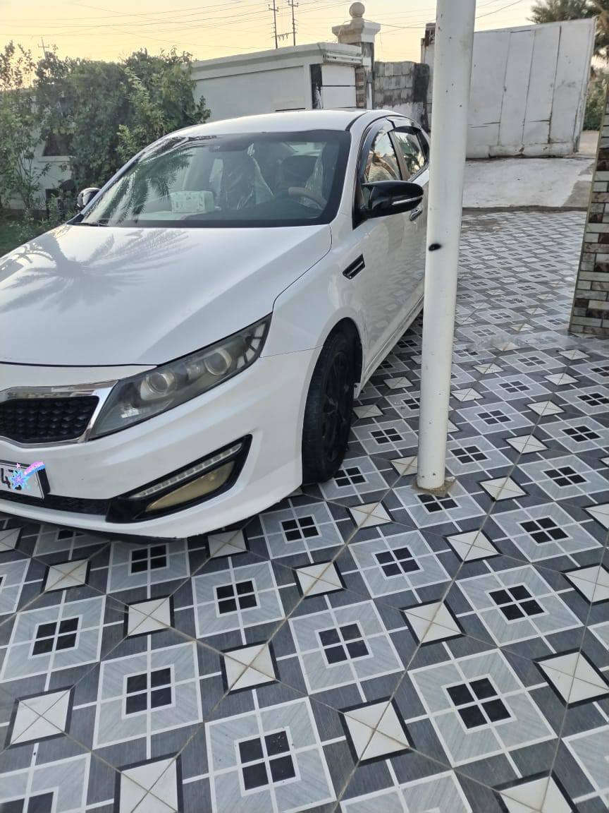 يالله السلام عليكم للبيع كيه اوبتيمه موديل 2011.خليجي  محرك 2000 دوش المرقوب سياره  حلوه حيل مال جناي بيه قطعتين اي معجون مابيه سياره فلول موصفات عده الفتحه السعر 120 وبيه مجال حك الجيه المكان الرمادي الرقم اتصل وتدلل ‏‪***********‬‏
