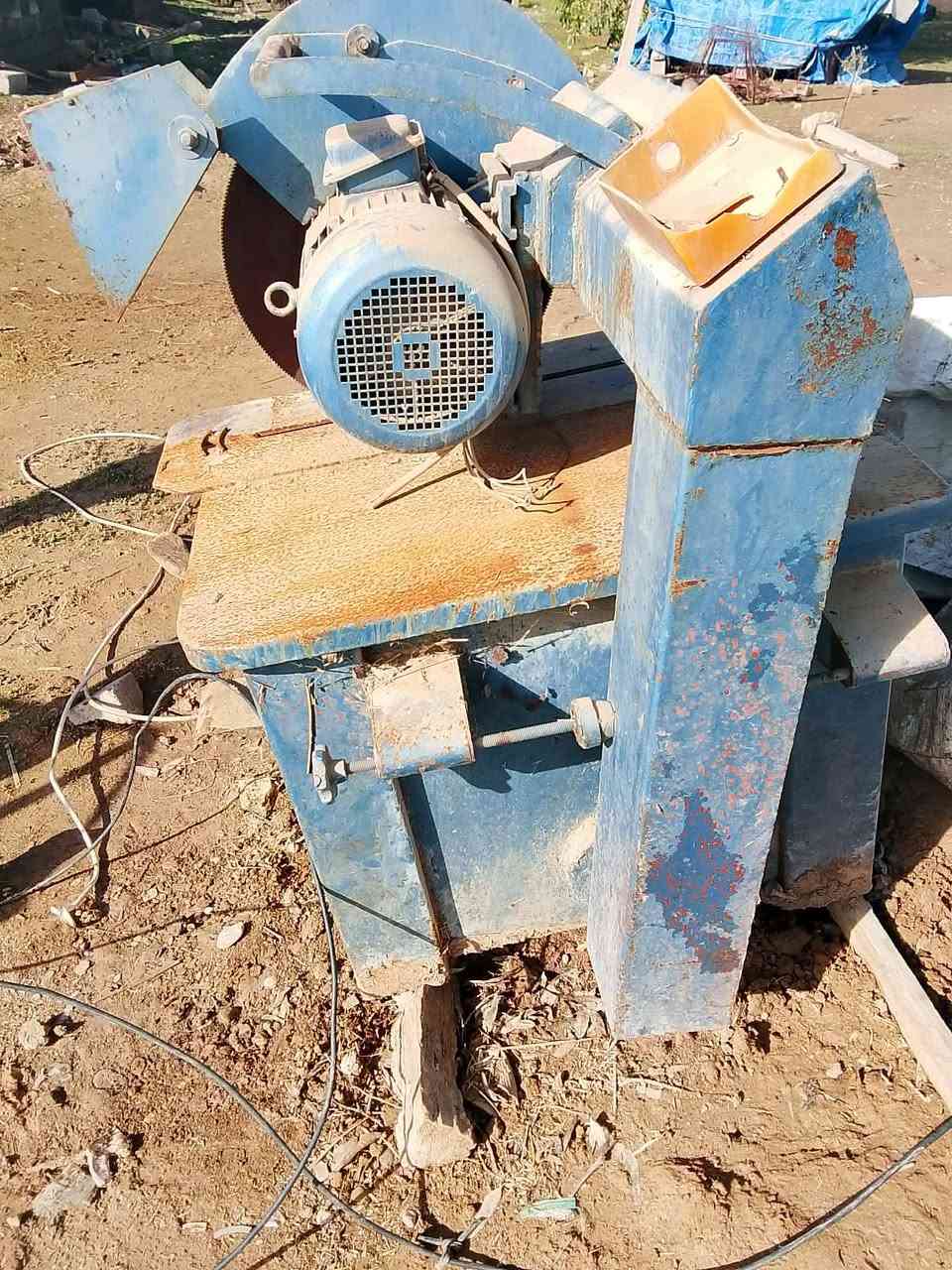 سلام عليكم بسبب وعود كاذبه تم نشر من جديدكتر كبير للبيع السعر خاص ***********
