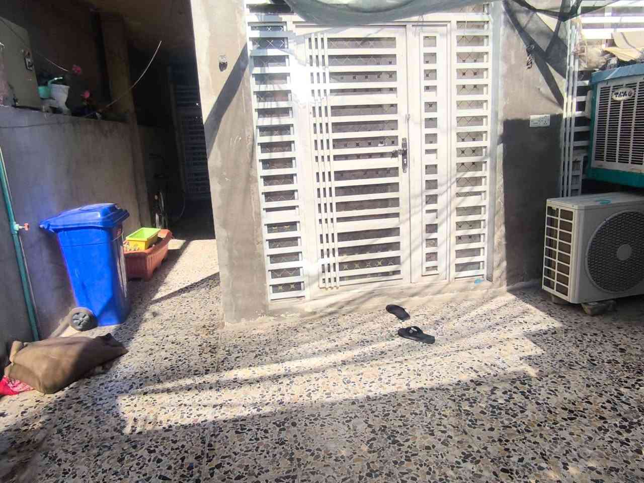 بيت للبيع مساحة بسند 150 واقع حال 170 الجريخي شارع20 منطقه المحله إتصال *********** مكلف بنشر مامتواجد على الفيس
