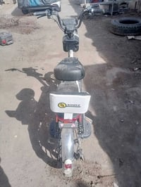 دراجه شحنه اللبيع بيه عطله بسيطه وكفته فجه السعر خاص الرقم 07740138145